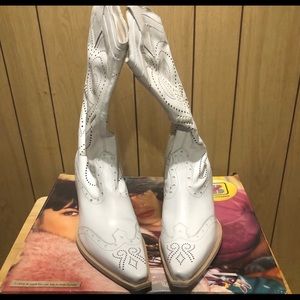 Brand new BCBG Women’s Cowboy Boots.